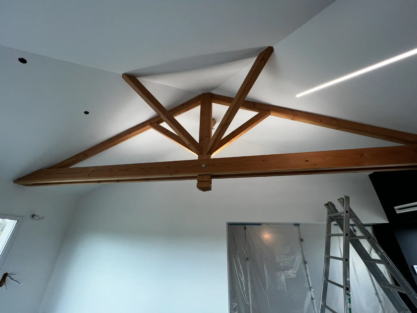 Installation électrique au plafond réalisée par AB ELEC